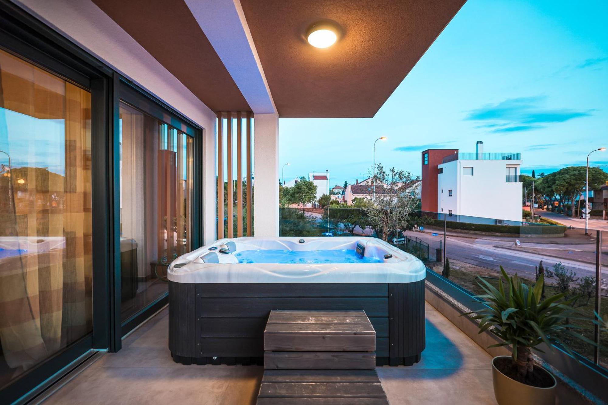 Luma Luxury Apartment With Jacuzzi Zadar Exteriér fotografie