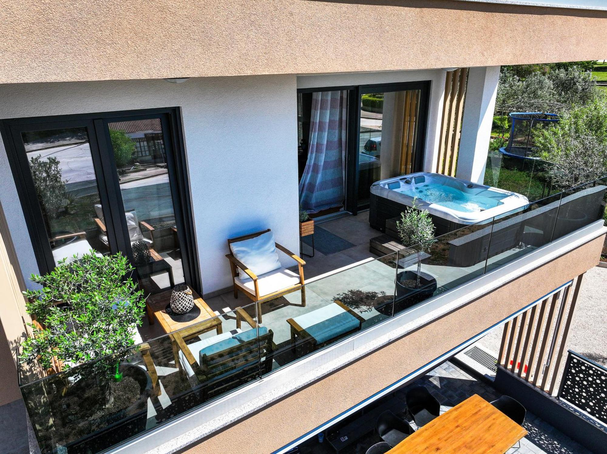 Luma Luxury Apartment With Jacuzzi Zadar Exteriér fotografie