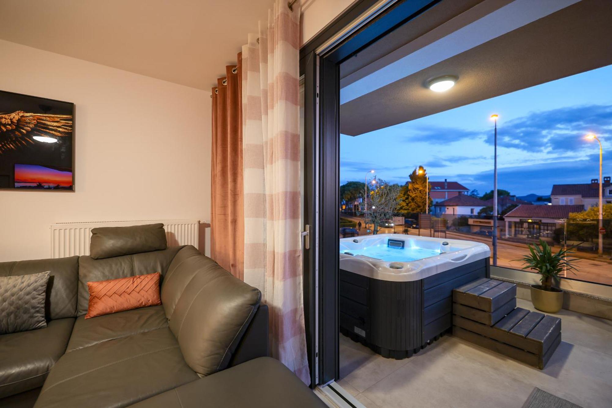 Luma Luxury Apartment With Jacuzzi Zadar Exteriér fotografie